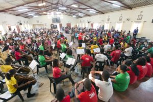 Sistema program in a community hall in Mozambique